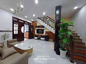 tôi đi mỹ định cư bán gấp căn nhà phạm văn chiêu 61m2 shr, gần chợ thạch đà, tiện kd