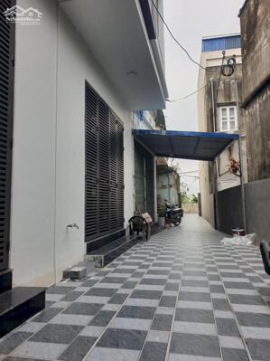 BÁN NHÀ ĐẸP 1.98 TỶ, 3 TẦNG 83M2 NGÕ CỰC NGẮN KHU ĐỆ TỨ