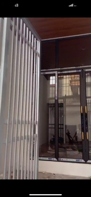 cc cần bán sẵn nhà cấp 4 về ở ngay 59,7 m siêu tiện sát trục chính , gần trường học chợ trung tâm