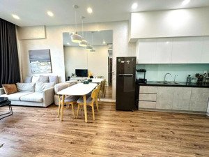 chính chủ cần cho thuê căn 2pn đủ nội thất. giá thuê 9triệu/ tháng. lh em xem nhà 