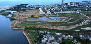 cần bán gấp lô đất eco charm dt 250m2, view hồ và công viên, sẵn sổ công chứng ngay