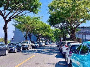 cần bán gấp lô cao sơn 7, đất biển tân trà, 90m2, giá 4,4 tỷ, sạch đẹp. 