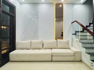 cho thuê nhà riêng tại the empire vinhomes ocean park 2, giá chỉ từ 6trieu/th