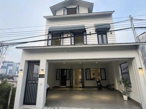 villa chánh nghĩa. 7pn full nội thất cao cấp.