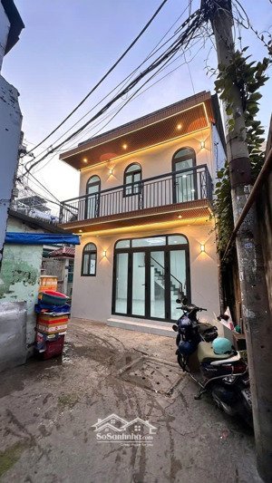 nhà mới xây ngay cầu tham lương giá chỉ 950tr sổ hồng đầy đủ