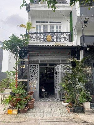 bán nhà (5x16,02m) 80m2 gần bệnh viện sát bên chợ đệm đang cho thuê 18 triệu 730 triệu