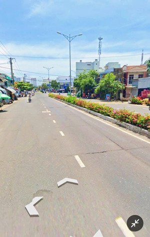 [ nhà 2 tầng, góc 2 mặt tiền 2/4 _ cách bến xe phía bắc 120m ] giá : 3,850 tỷ