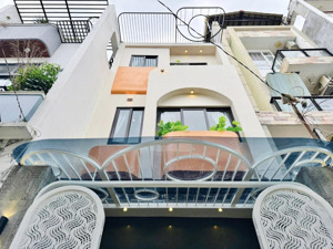 bán nhà đẹp đường oto ở nguyễn duy dương-q10. chỉ 3tỏi890/72m2 gần chợ an đông, đang cho thuê 18tr