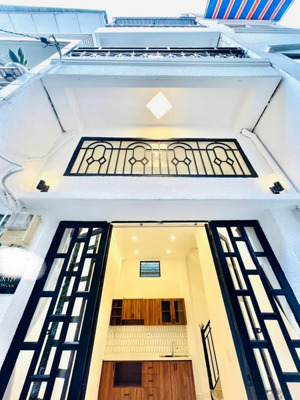 hot!! chỉ 1 căn duy nhất nhà mới nằm ngay trung tâm lê văn duyệt bình thành giá chỉ 1 tỷ 490