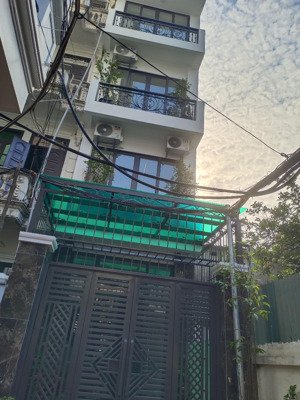 trung tâm cầu giấy - 52m2 - 11.99 tỷ - lô góc - thoáng sáng - ngõ thông - ở sướng