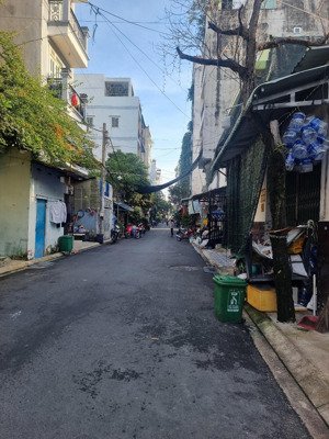 bán nhà phạm văn bạch, 5x12m, vuông vắn, hxh 1/, 8m thông, kế chợ, sân bay, tiện xây mới, hơn 7 tỷ