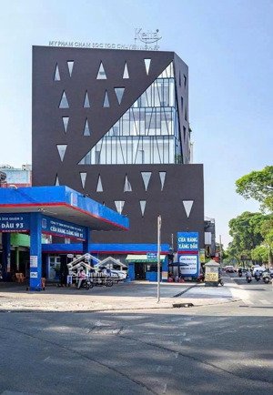 cho thuê nhà mt 95 võ thị sáu trung tâm quận 3, dt 7x20m, hầm trệt lửng 6 lầu thang máy, 150tr/th