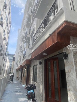 bán nhà 7 tầng khu phố tây hồ hà nội diện tích: 80m mặt tiền: 10m lô góc giá 28ty lh 