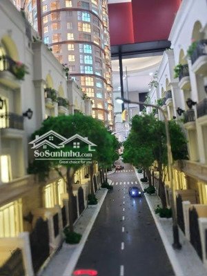 liền kề imperial plaza 360 giải phóng, hà nội. chiết khấu ngay 9%. ngân hàng hỗ trợ vay tới 70%.