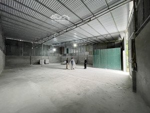 cho thuê kho nguyễn khoái, 315m2, sân rộng, mái 5-6m, ngõ xe 3.5 tấn, giá 29 triệu