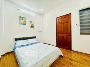 nhà đẹp hẻm 7m nguyễn sơn cách mt chỉ 10m | dt 4.5x13m | 3 tầng st | 4pn | giá 6.9 tỷ lh 