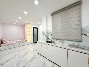 siêu phẩm góc 2mt-sổ nở hậu tài lộc-có thang máy nguyễn thái sơn-gò vấp