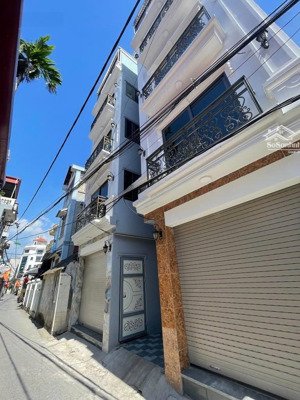 cần bán nhà gần trung tâm mỹ đình 5 tầng, ngõ ôtô tránh, lô góc, sân riêng, 35m2, giá bán 6 tỷ x