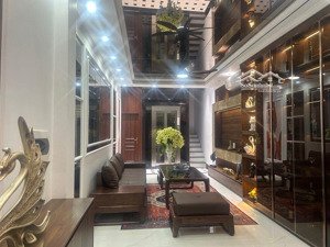 bán nhà riêng 6 tầng thang máy phố ngọc khánh, xây mới, nội thất tiền tỉ, view lotte, giá 17,8 tỷ