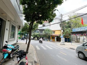 bán nhà mặt tiền phường tân sơn nhì, quận tân phú. dt: 4x16,8met - 4 tấm đẹp - giá 12,3 tỷ tl