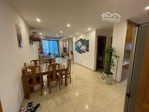 bán căn 2 ngủ - 110 cầu giấy 85m2 tầng trung giá 10.6 tỷ bp ( chuẩn giá ) có tl