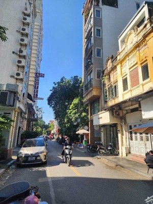 trần quốc toản - 12,8 tỷ - hộ khẩu hoàn kiếm - 5 tầng - ở hoặc làm homestay nhà hiếm