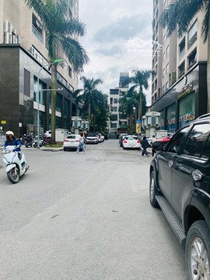 chính chủ bán nhà trường chinh 80m2 x mt 8,5met 4tầng (40 tỷ có thương lượng). ông chú nhờ bán