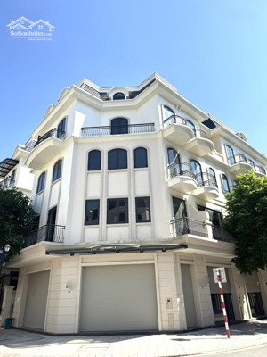 cần bán căn góc sao biển rẻ nhất 64m2, có sổ, gần vincom, gần đường 3.5 vinhomes ocean park 2.