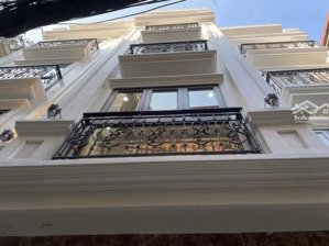 bán gấp! nhà mới 5 tầng, thang máy, ô tô đỗ cổng, dt 60m2 full nội thất tại tứ liên tây hồ.