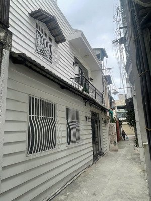 bán nhà hẻm cách mạng tháng 8, p. 7, tân bình. ngang 9 - 33 m2 công nhận nhà mới đẹp. giá 5.68 tỷ