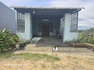 nhà cấp 4 sổ hồng hoàn công 5x27. đường thông dân đông. sát bên tỉnh lộ 9