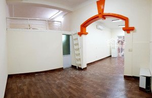 cho thuê cửa hàng kinh doanh ô tô tránh đường ngọc hồi, thanh trì