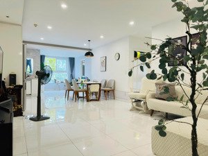 bán căn góc nguyễn kim, 4 tỷ, 70m2, 2pn, 2wc, quận 10, hcm