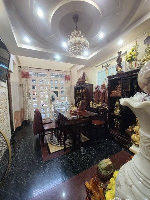 tân bình nhà xịn trong phân khúc - lạc long quân - hẻm 6m gần mặt tiền - sổ đẹp giao dịch ngay .