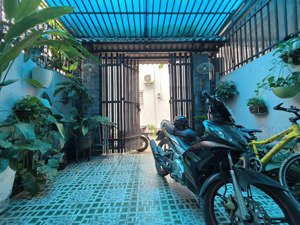 nhà bán đường số 48 hiệp bình chánh gần phạm văn đồng gigamall 3tầng dt: 4 x 17 hẻm xe hơi