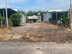 bán nhanh lô đất nền sổ sẵn, dt 542m/525triệu cách trung tâm chơn thành plaza chỉ 1km, có sẵn thổ