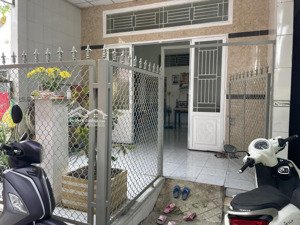 chính chủ cần bán nhà cấp 4 - chợ long thạnh