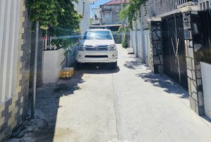 siêu phẩm xóm đạo kinh doanh nhỏ
hẻm đẹp 4-5 m, thông thẳng tứ tung
cấp phép xây 5tầng btct rất ít