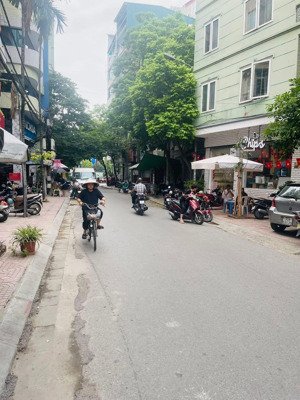 bán nhà phân lô, ô tô tránh, hoàng sâm, cầu giấy 66m 5 tầng 20 tỷ