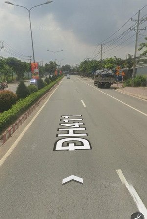 đất mặt tiền đường dh411 - lh: 