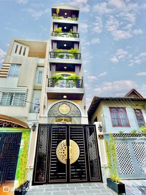 bán nhà phố 6 tầng mới hoàn thiện full nội thất mặt tiền đường số. q7