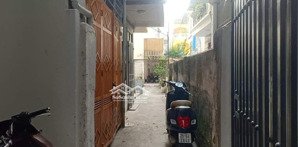 bán nhà 1 tầng có gác xếp phố đội cấn sổ 32m mt4m giá nhỉnh 5 tỷ - tặng gpxd 6 tầng