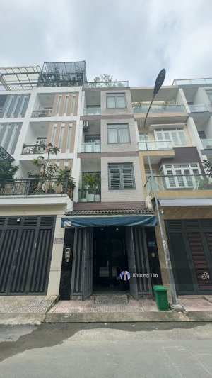 hẻm 8m tân kỳ tân quý ngay aeon mall tân phú. dt: 4x14m, vuông, nhà 3 lầu mới. khu vip có công viên