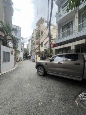 nhà mới full nt 4 tầng 4x14, hẻm 7m, cách mặt tiền 30m, chợ phạm văn bạch 7.99 tỷ