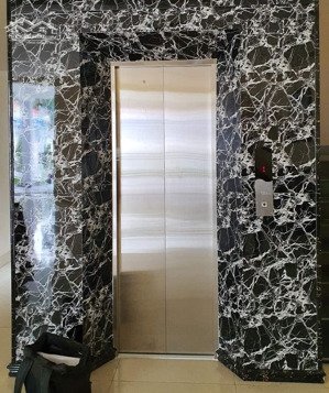 tôi cho thuê nhà, p. hàng da, hoàn kiếm, vỉa hè, thang máy, pccc; kd, vp, nhà hàng 122m2* 5t- 83 tr