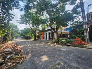 biệt thự mt đường số 34, gò vấp dt 423,3m2, ngang 25m vuông vức, tách được 5 căn, giá chỉ 37 tỷ!