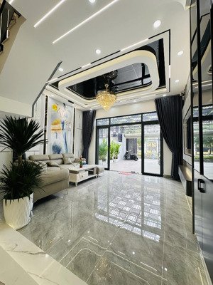 nhà 3 tầng full nội thất đường hà huy giáp phường thạnh xuân q12 dt 75,6m2 (5,5x19) đường 7m