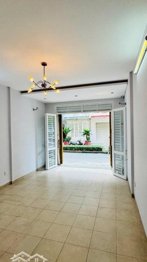 ngộp kinh doanh cần tiền bán nhanh