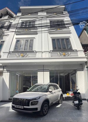 bán nhà 4 tầng đẹp tuyến 2 ngô gia tự oto đỗ cửa ngày đêm ngõ thông nhiều ngả 74m vị trí đẹp