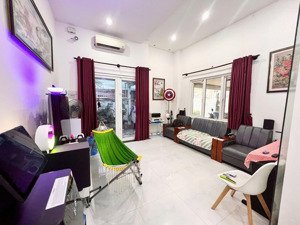 bán gấp xuất cảnh - bán nhà cách mạng tháng tám 100m² - 2 tầng - 13.5 tỷ - 160.7 triệu/m²